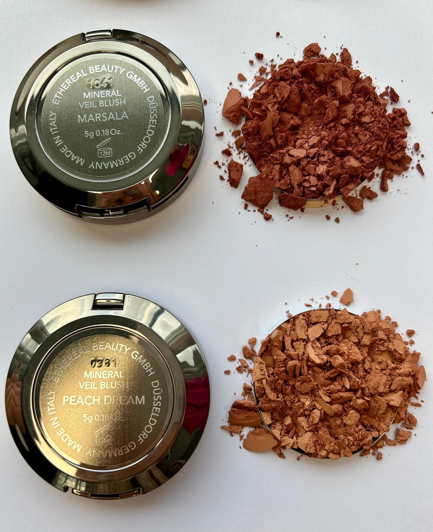 Mineral Veil Blush - Peach Dream & Marsala as a bronzer > SUNKISSED & BRONZE ✨
Apply to your eyelids to create a subtle sparkly eye 👁️😉
🛍️ etherealbeauty.com
#mineralblush #mineralmakeup #mineralpowder #mineralpigments #rouge #blush #sunkissedmakeup #teint #beethereal #etherealbeauty Mineral Veil Blush - Peach Dream & Marsala as a bronzer > SUNKISSED & BRONZE ✨
Apply to your eyelids to create a subtle sparkly eye 👁️😉
🛍️ etherealbeauty.com
#mineralblush #mineralmakeup #mineralpowder #mineralpigments #rouge #blush #sunkissedmakeup #teint #beethereal #etherealbeauty